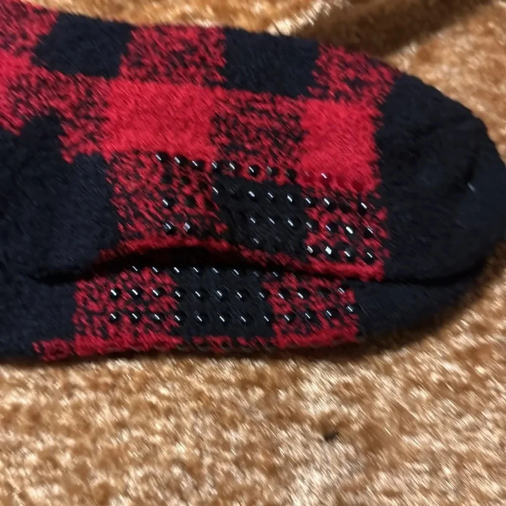North Pole Trading Co. Head-To-Toe Buffalo Kid 1 Pair Slipper Socks Red & Black